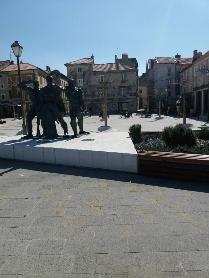 Soba Biondic Apartment Senj  Luaran gambar