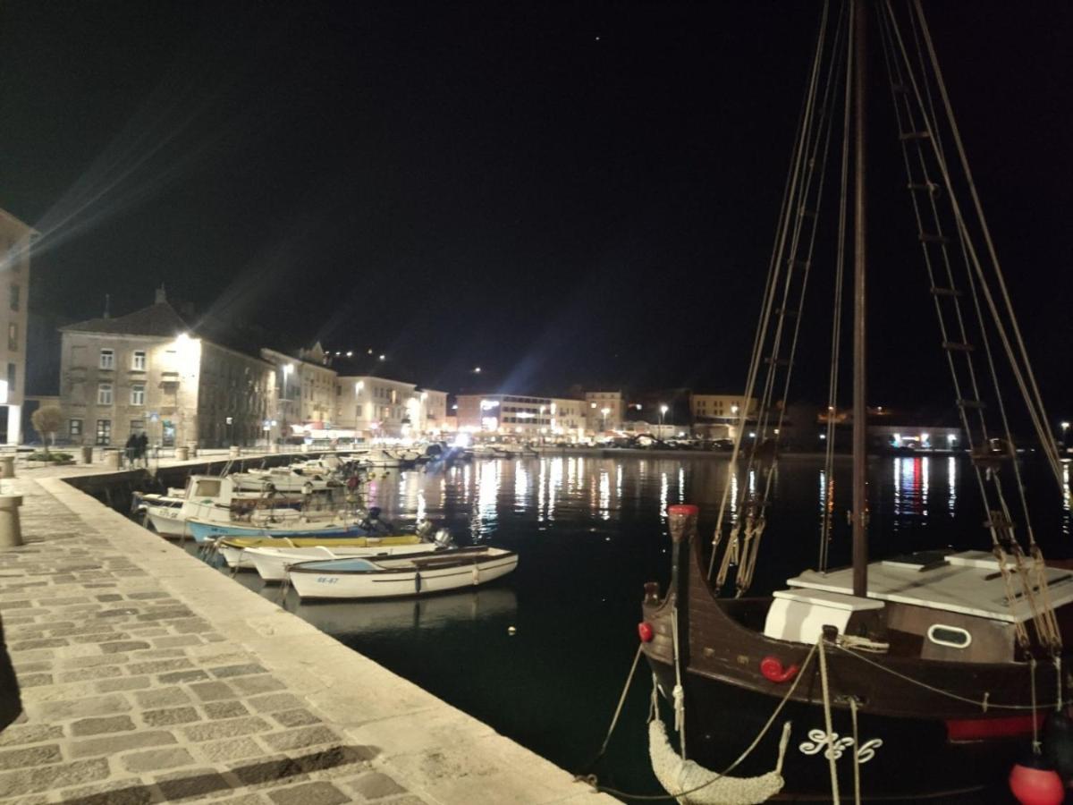 Soba Biondic Apartment Senj  Luaran gambar