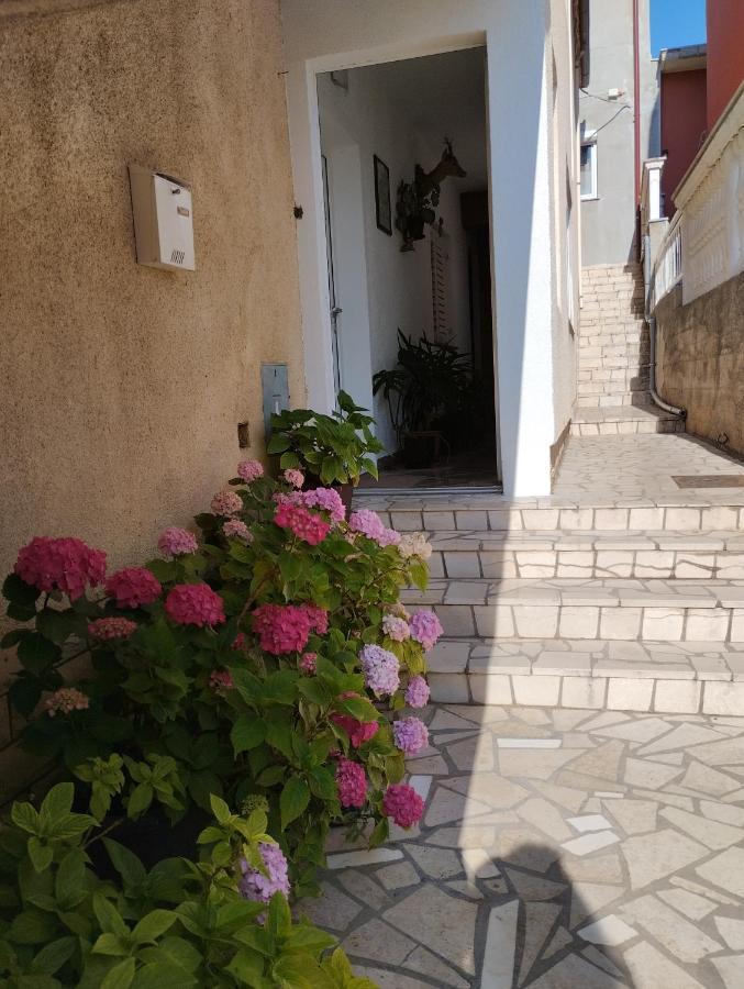 Soba Biondic Apartment Senj  Luaran gambar